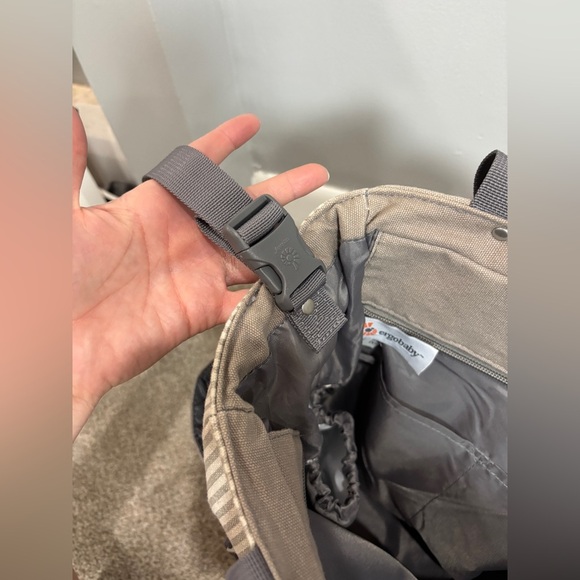 ERGOBABY The Coffee Run Tote Backpack Baby Diaper Bag Grey Unisex - Picture 9 of 10